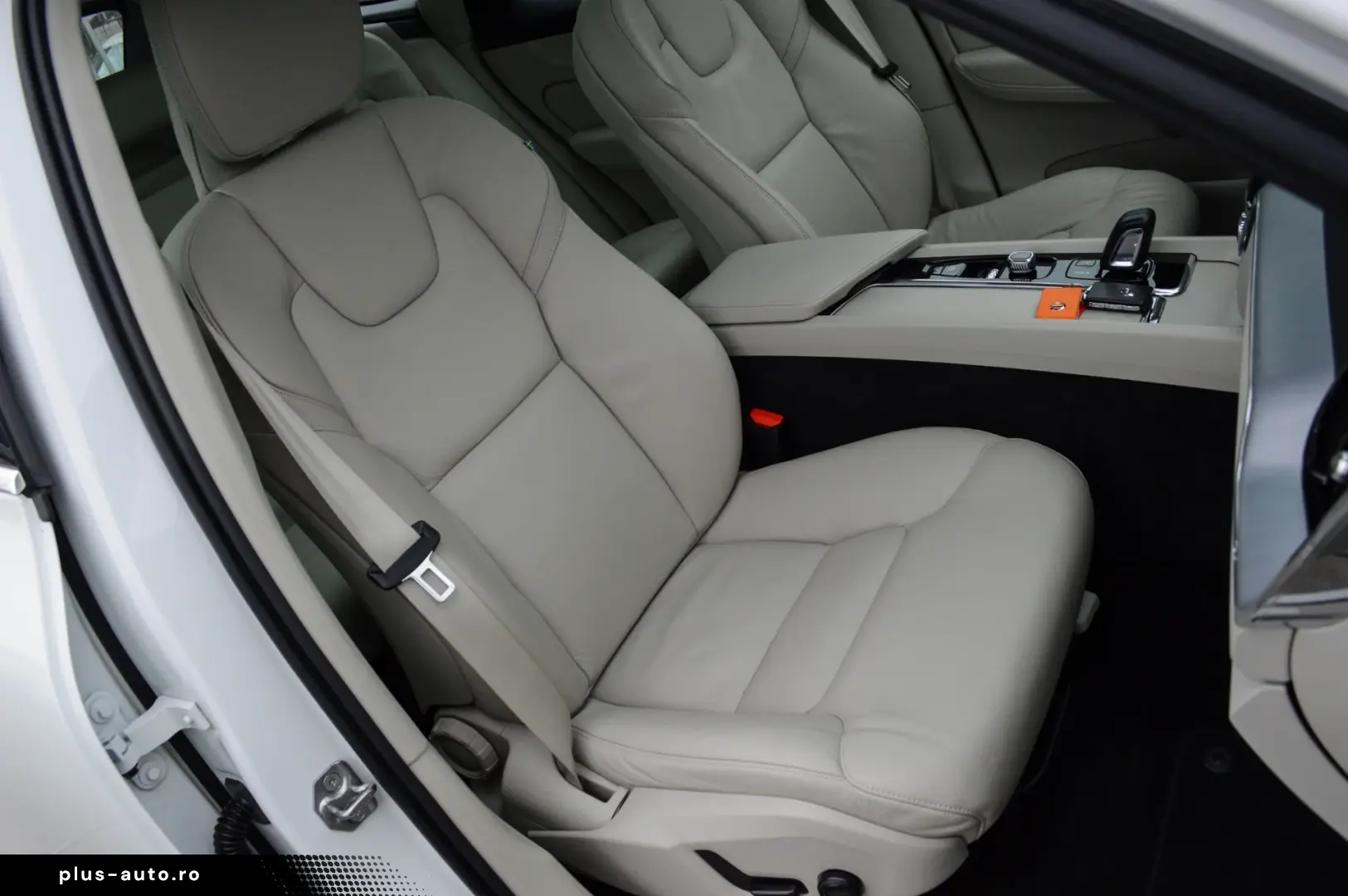 Volvo XC 60 Recharge T6 Twin Engine