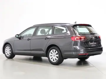 VW Passat Variant