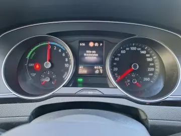 VW Passat Variant 1.4 TSI DSG