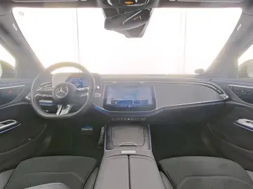 MERCEDES-BENZ E 300 e AMG AHK Totwinkel NIGHT Keyless Kam