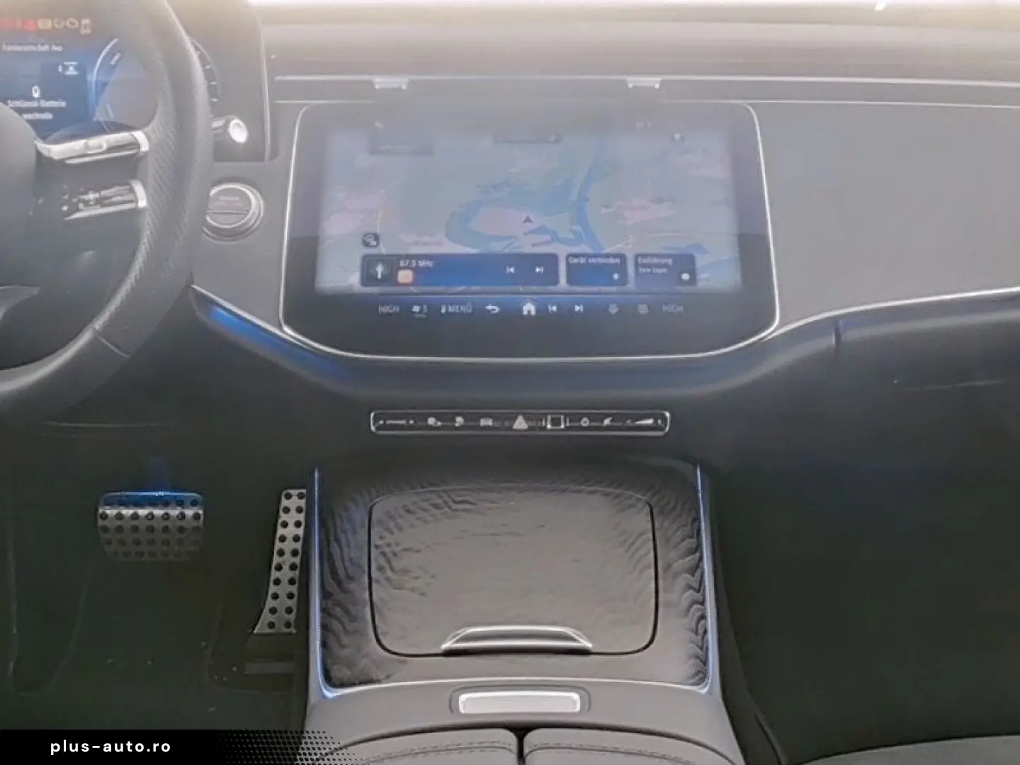 MERCEDES-BENZ E 300 e AMG AHK Totwinkel NIGHT Keyless Kam