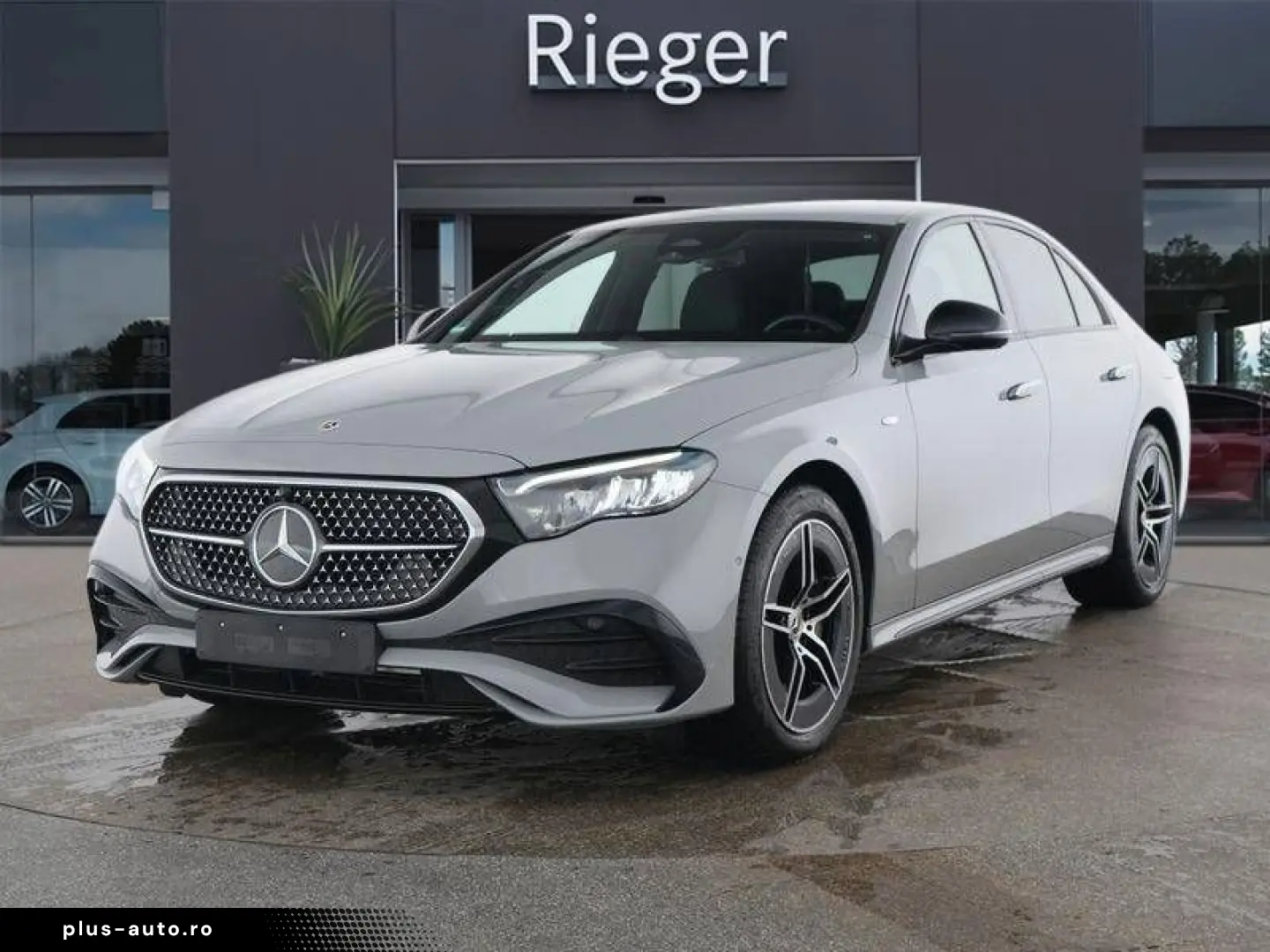 MERCEDES-BENZ E 300 e AMG AHK Totwinkel NIGHT Keyless Kam