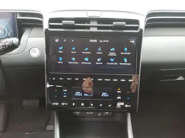 HYUNDAI Tucson 1.6 TGDi PHEV 4WD Trend NAVI ACC EHK SHZ