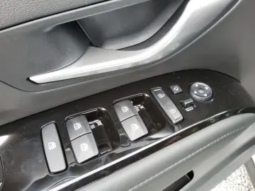 HYUNDAI Tucson 1.6 TGDi PHEV 4WD Trend NAVI ACC EHK SHZ