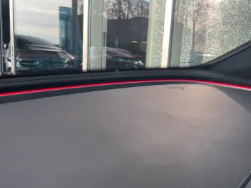 Mercedes-Benz E 400 e 4M AMG  PREMIUM SUPER