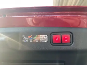 Mercedes-Benz E 400 e 4M AMG  PREMIUM SUPER