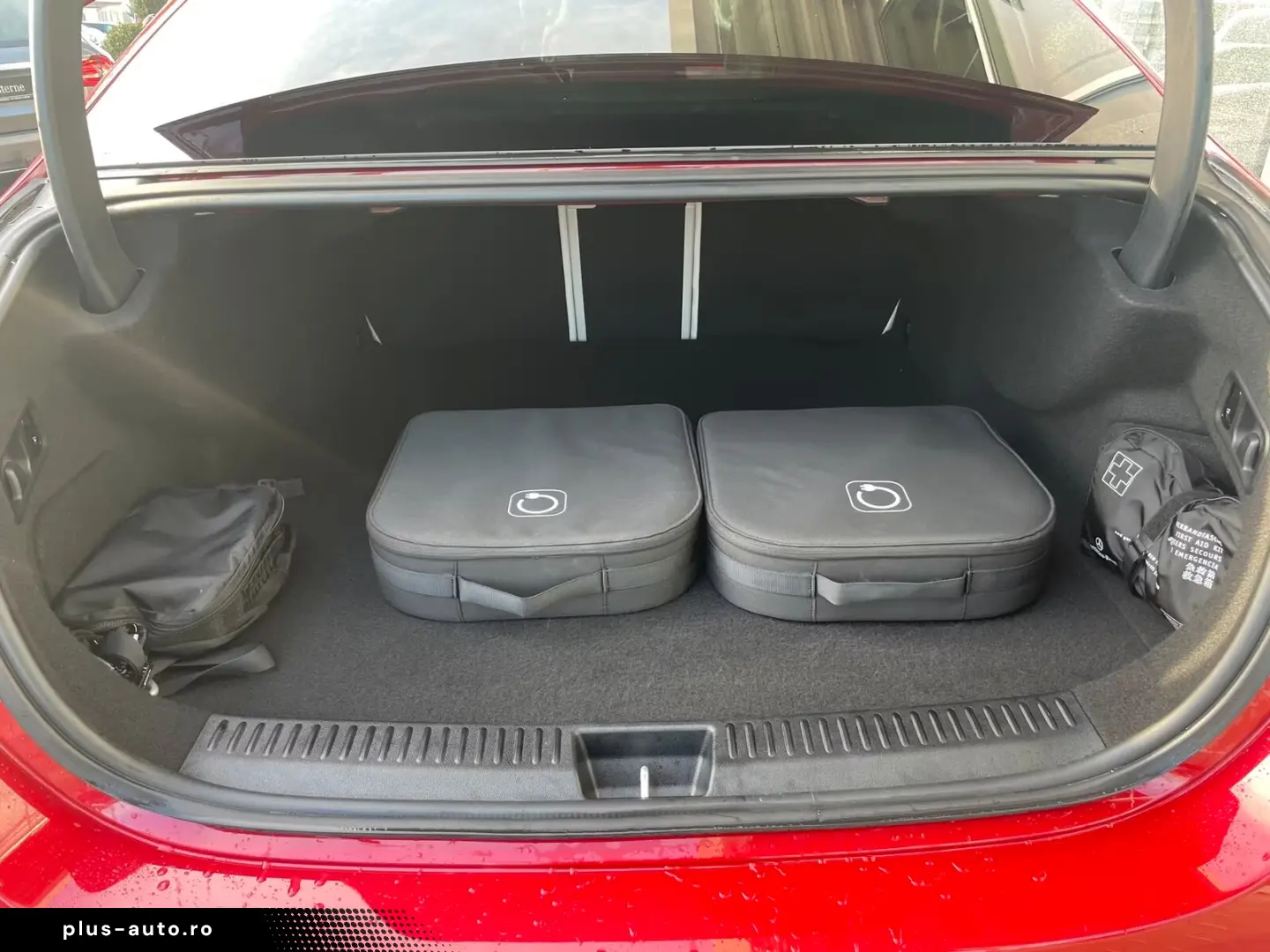 Mercedes-Benz E 400 e 4M AMG  PREMIUM SUPER