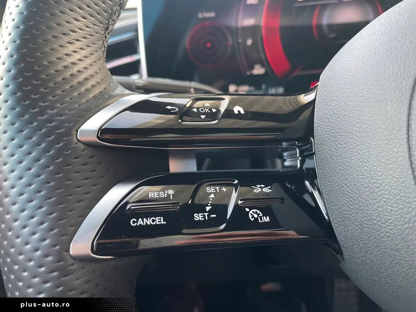 Mercedes-Benz E 400 e 4M AMG  PREMIUM SUPER