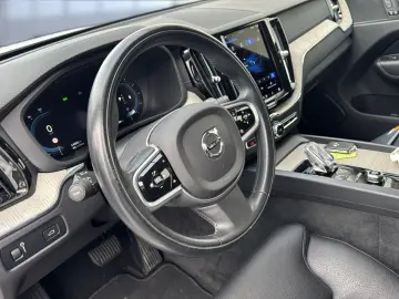 VOLVO XC 60 Inscription AWD Bluetooth Navi LED