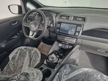 NISSAN LEAF BEV 40kWh N-Connecta Auto