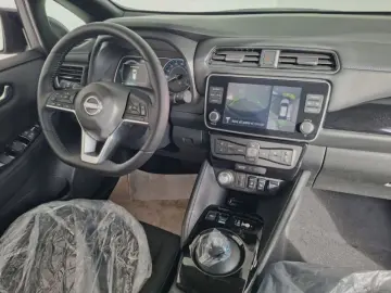 NISSAN LEAF BEV 40kWh N-Connecta Auto