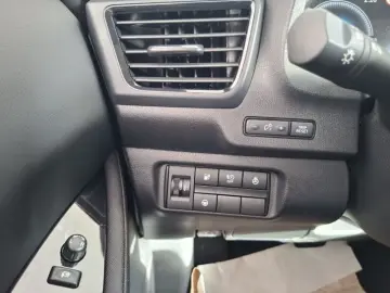 NISSAN LEAF BEV 40kWh N-Connecta Auto