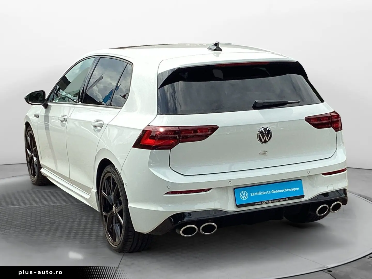 VW Golf VIII R 4M DSG Navi LED DCC Pano Head-UP!