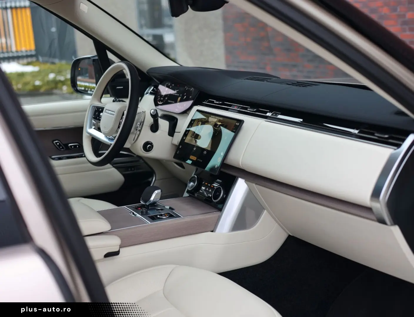 LAND ROVER Range Rover D250 HSE