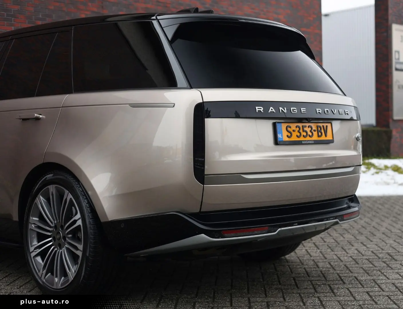 LAND ROVER Range Rover D250 HSE