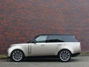 LAND ROVER Range Rover D250 HSE