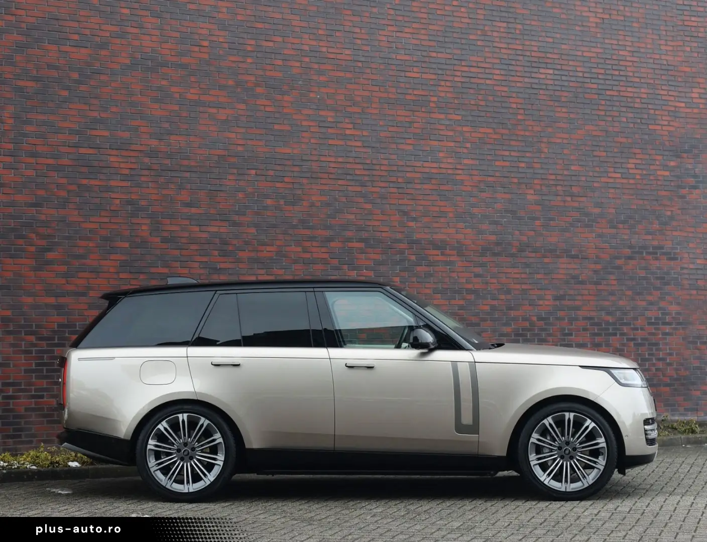 LAND ROVER Range Rover D250 HSE