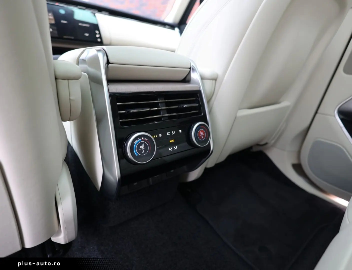 LAND ROVER Range Rover D250 HSE