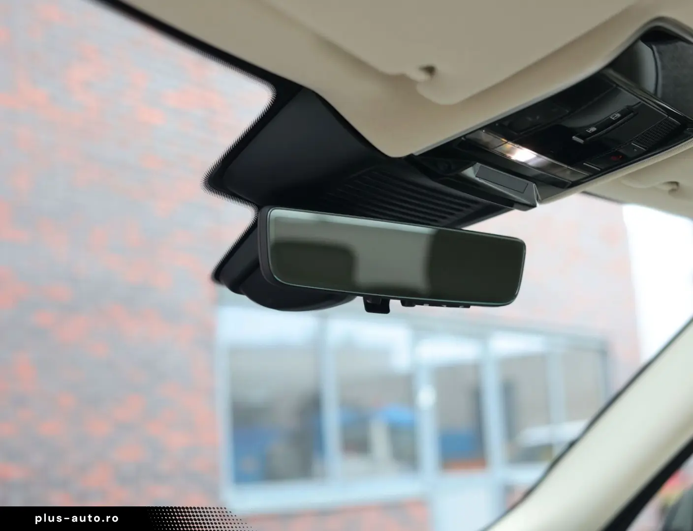 LAND ROVER Range Rover D250 HSE