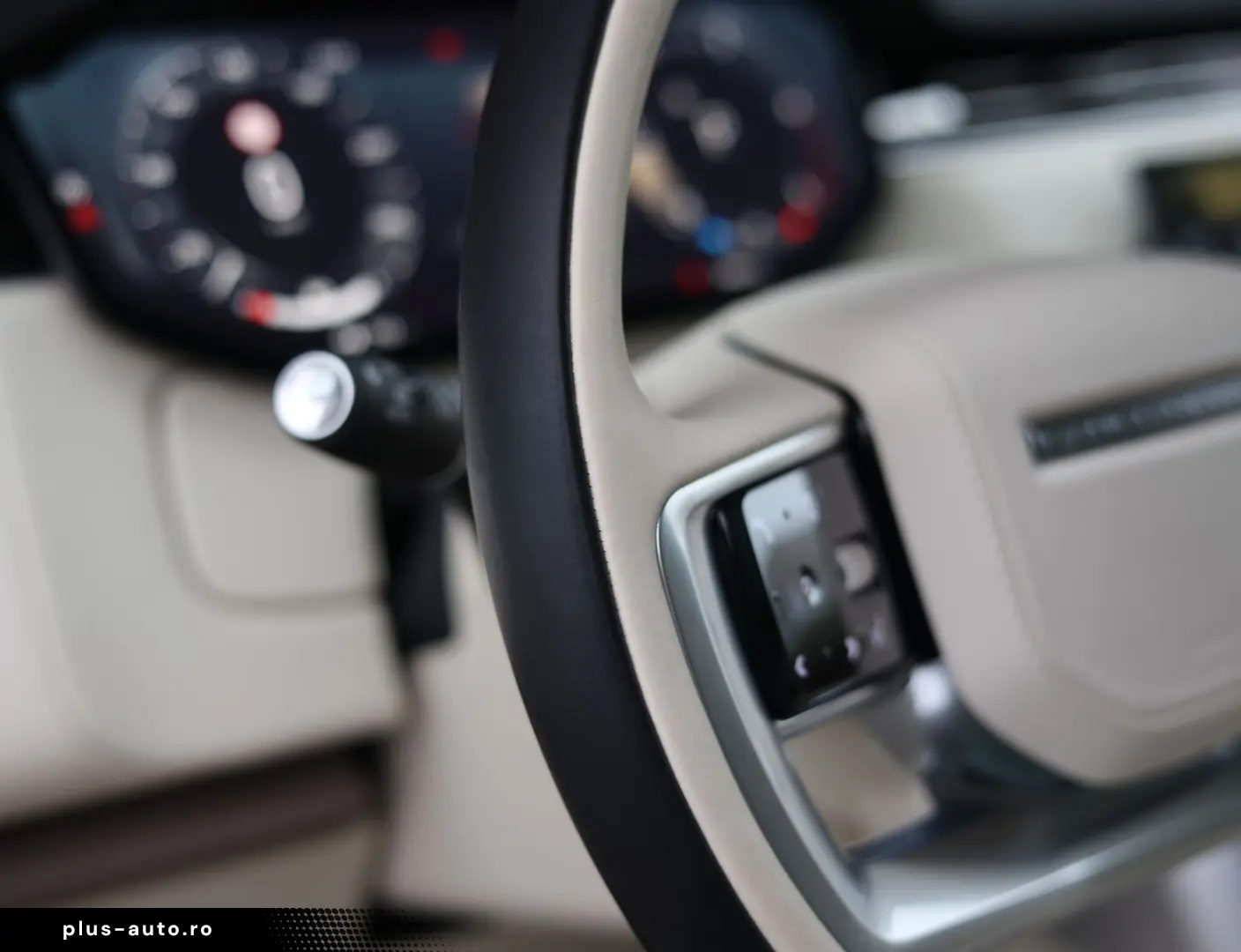 LAND ROVER Range Rover D250 HSE