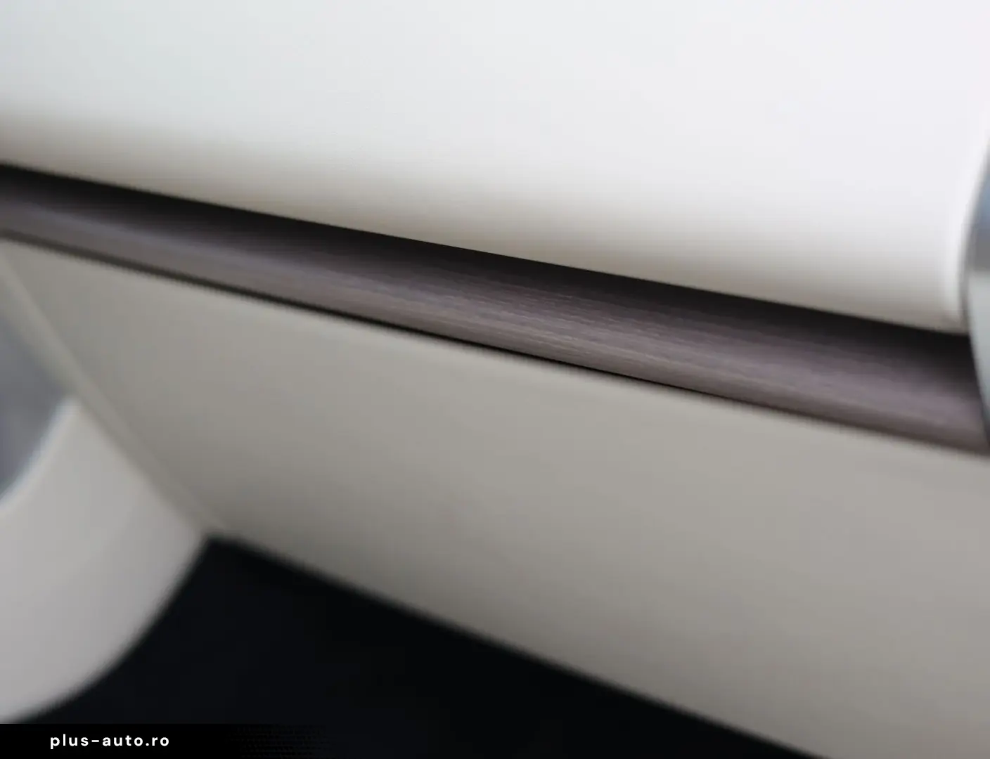 LAND ROVER Range Rover D250 HSE