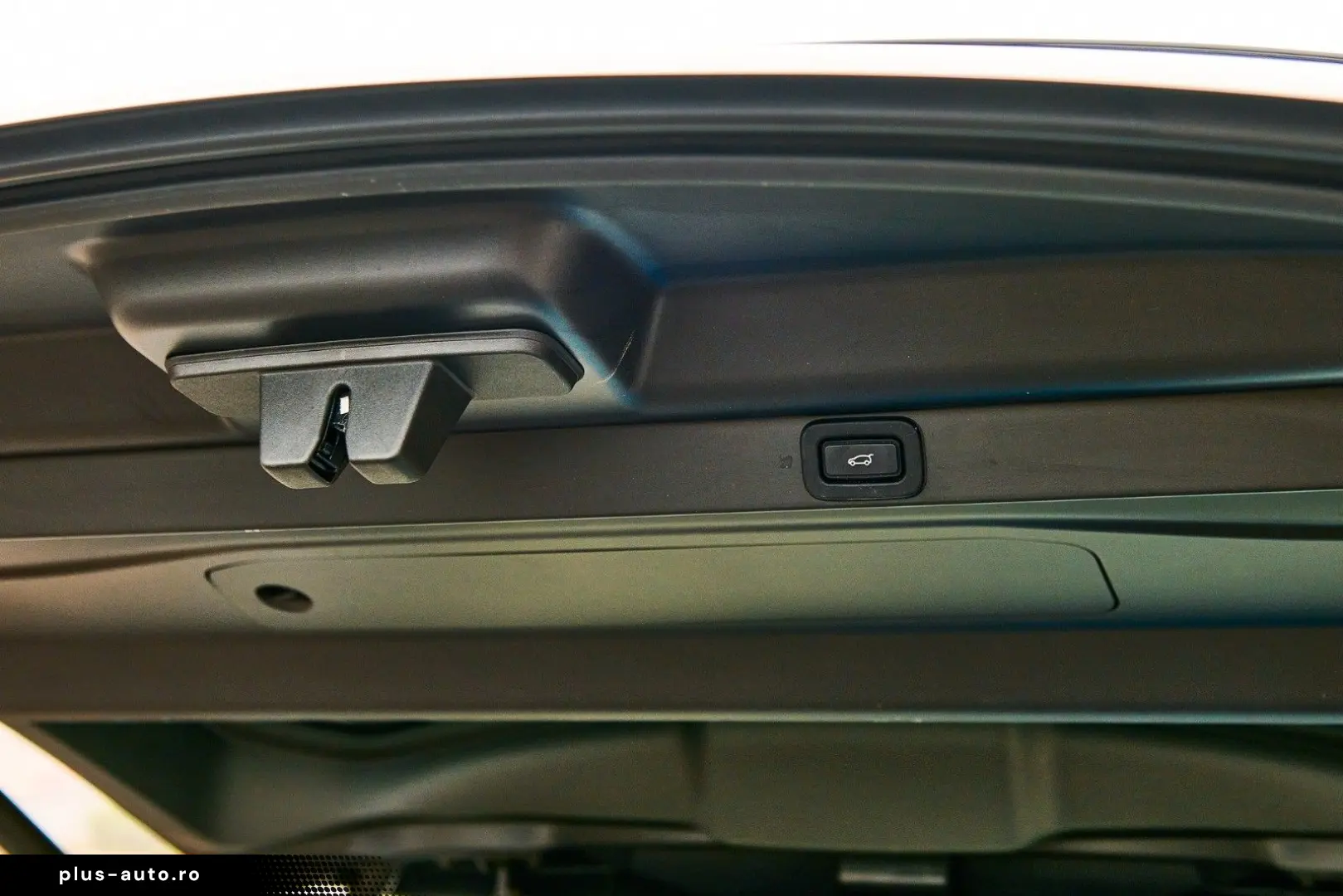 LAND ROVER Range Rover PANO 360Kam ACC CarPlay