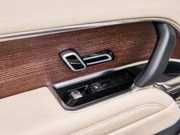 LAND ROVER Range Rover PANO 360Kam ACC CarPlay