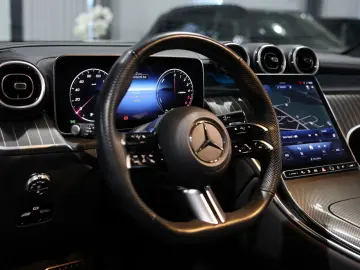 MERCEDES-BENZ GLC 300 de 4Matic AMG-LINE   NEU 92.000 EURO