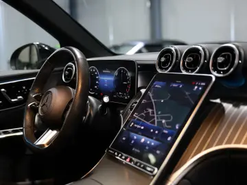 MERCEDES-BENZ GLC 300 de 4Matic AMG-LINE   NEU 92.000 EURO