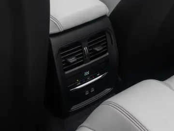 BMW M4 Competition xDrive DAB Laser HUD Alarm 19Zoll