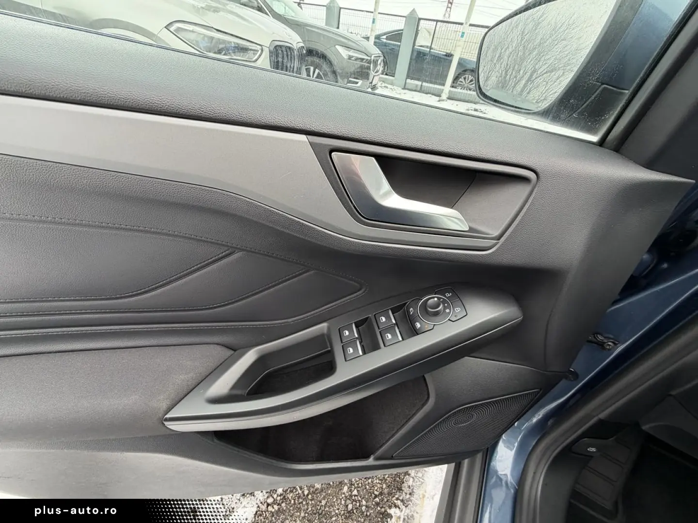 FORD FOCUS 1.0 ECOBOOST HYBRID TITANIUM STYLE