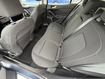 FORD FOCUS 1.0 ECOBOOST HYBRID TITANIUM STYLE