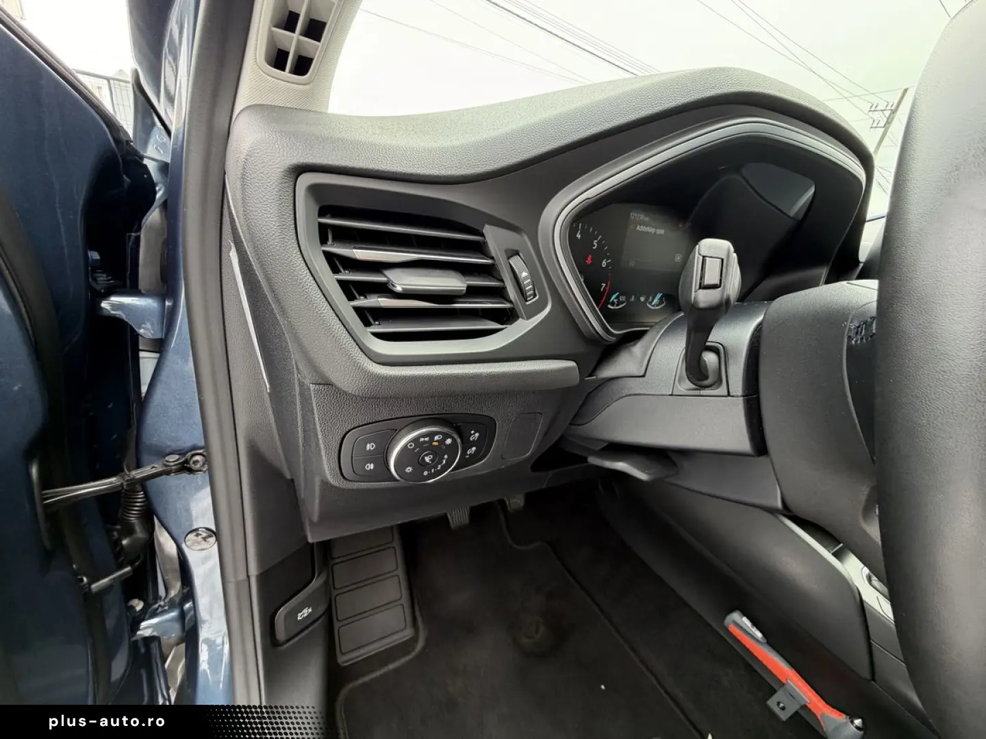 FORD FOCUS 1.0 ECOBOOST HYBRID TITANIUM STYLE