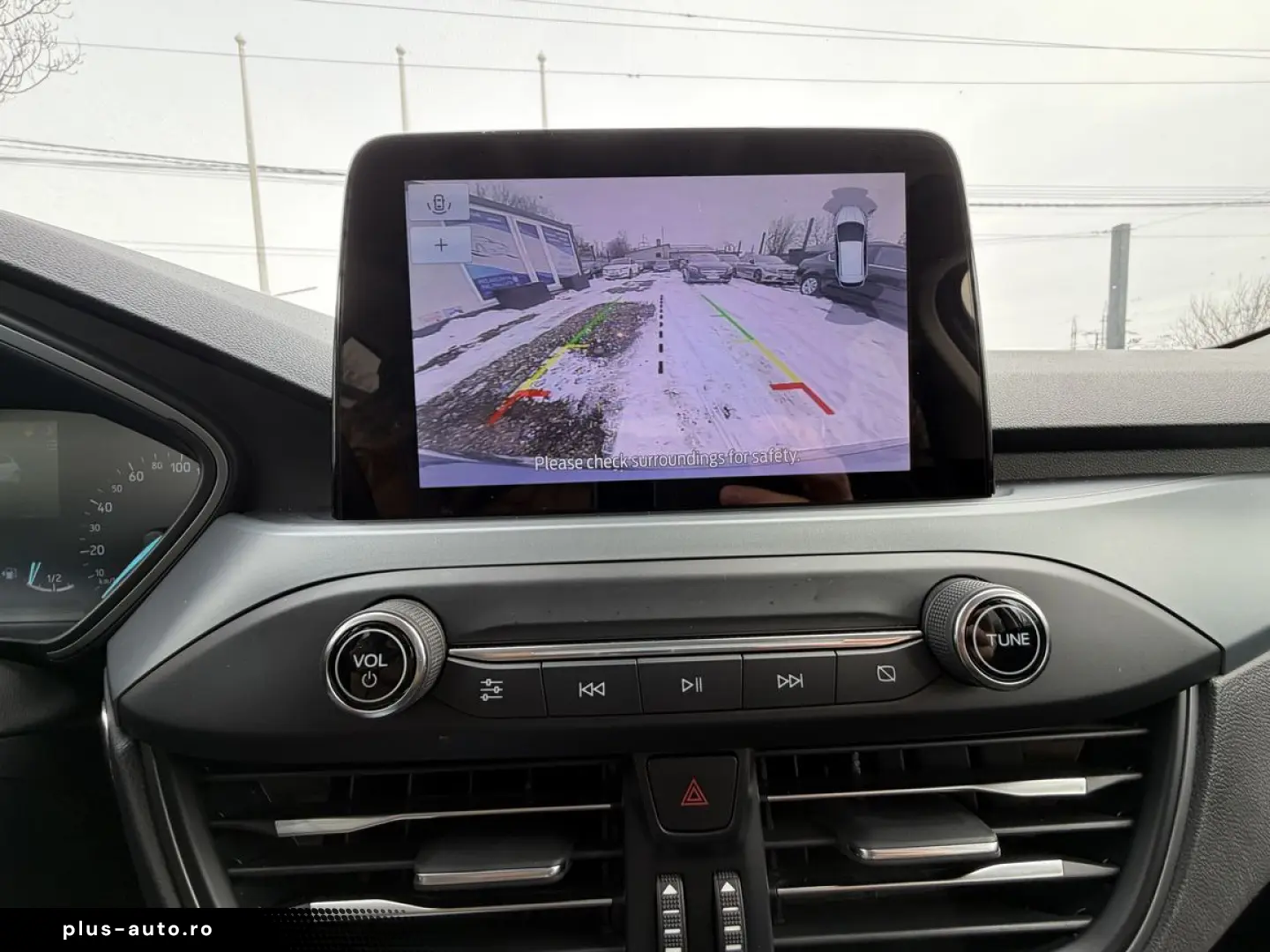 FORD FOCUS 1.0 ECOBOOST HYBRID TITANIUM STYLE