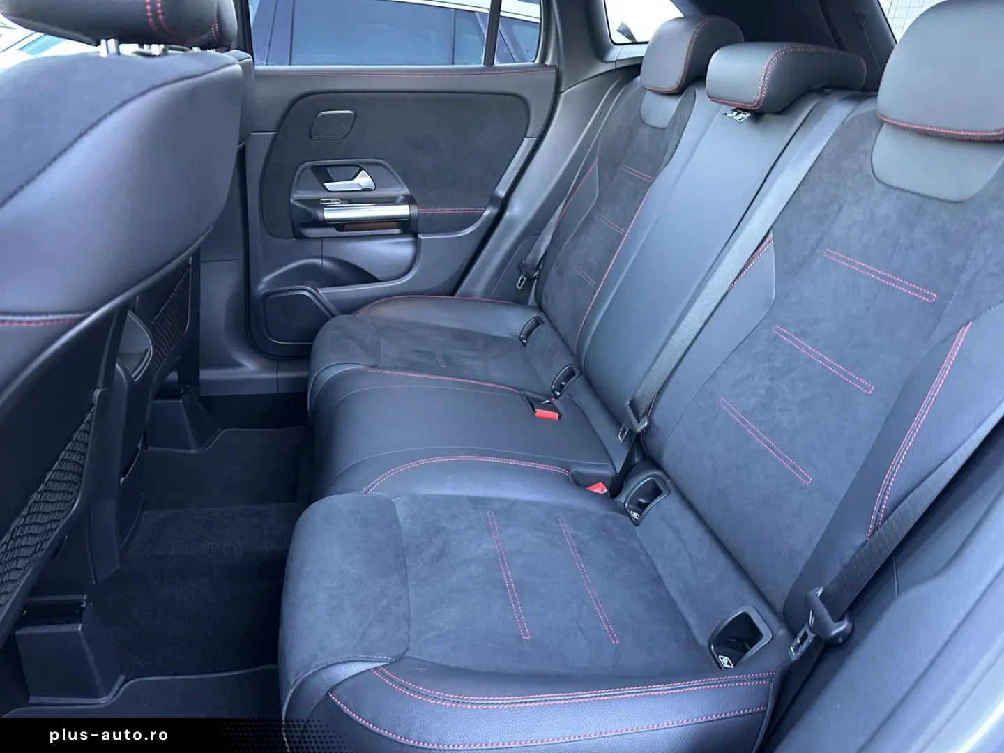 MERCEDES-BENZ GLA 200 4Matic AMG-Line NAV LED PANO K&hellip;