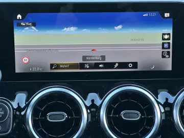 MERCEDES-BENZ GLA 200 4Matic AMG-Line NAV LED PANO K&hellip;