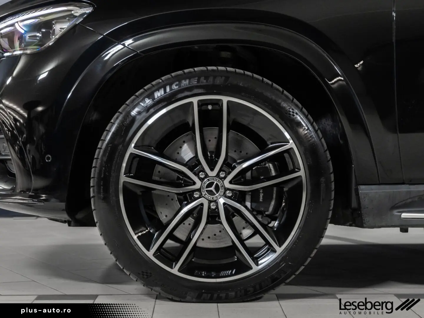 MERCEDES-BENZ GLE 580 4M AMG Multibeam AHK Pano Airmatic 360