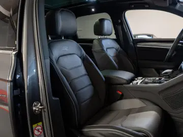 Volkswagen Touareg 3.0 TDI 4M R-Line