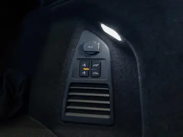 Volkswagen Touareg 3.0 TDI 4M R-Line