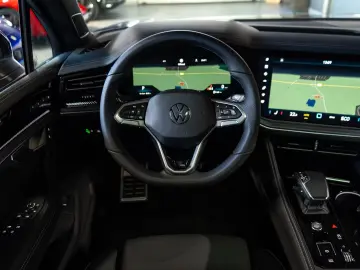 Volkswagen Touareg 3.0 TDI 4M R-Line