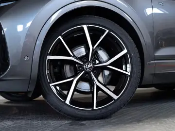 Volkswagen Touareg 3.0 TDI 4M R-Line