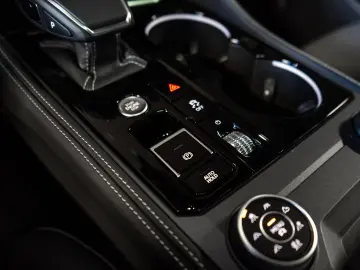 Volkswagen Touareg 3.0 TDI 4M R-Line