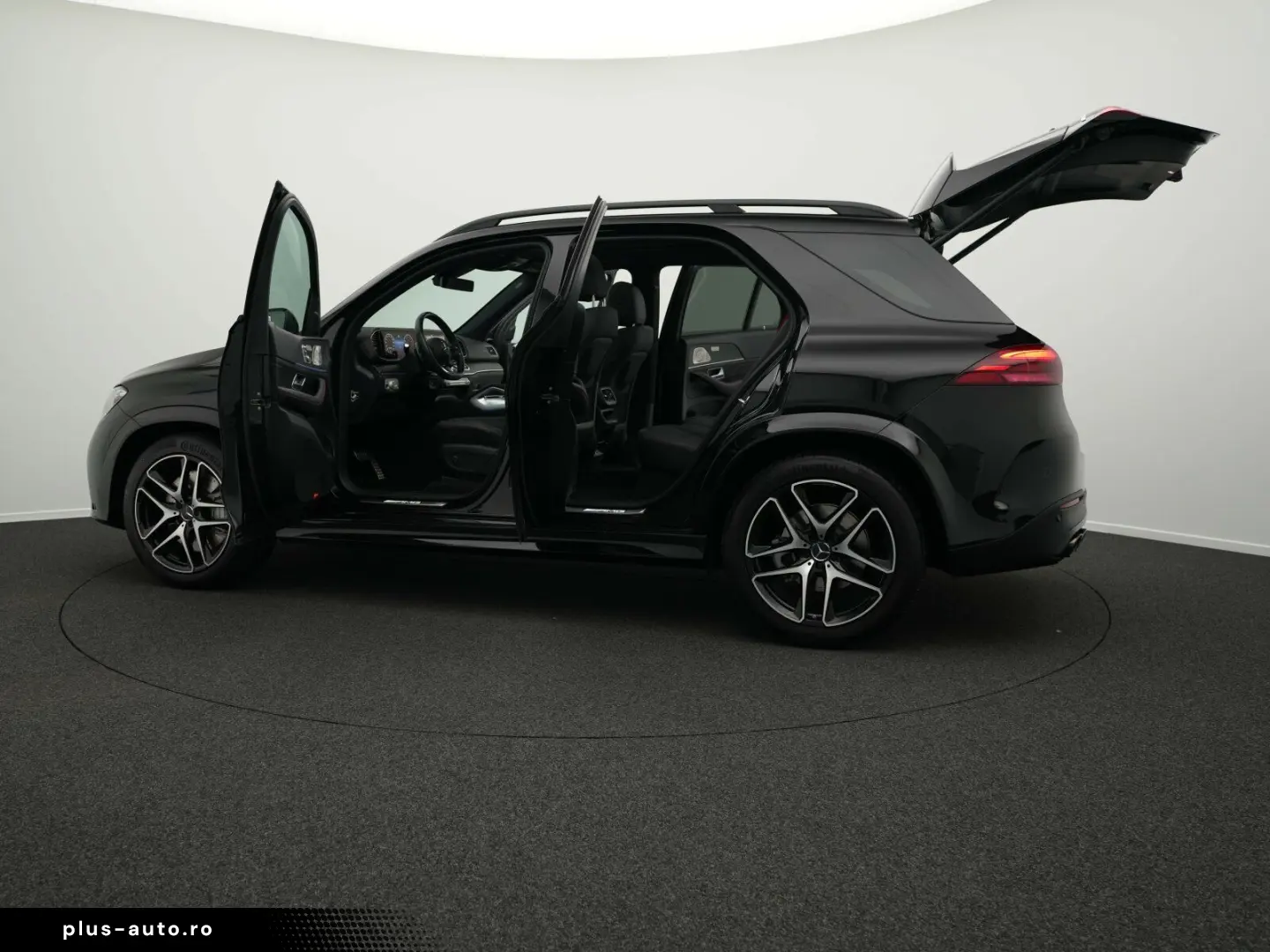 MERCEDES-BENZ GLE 53 4M Multi 360  Pano AHK Burm