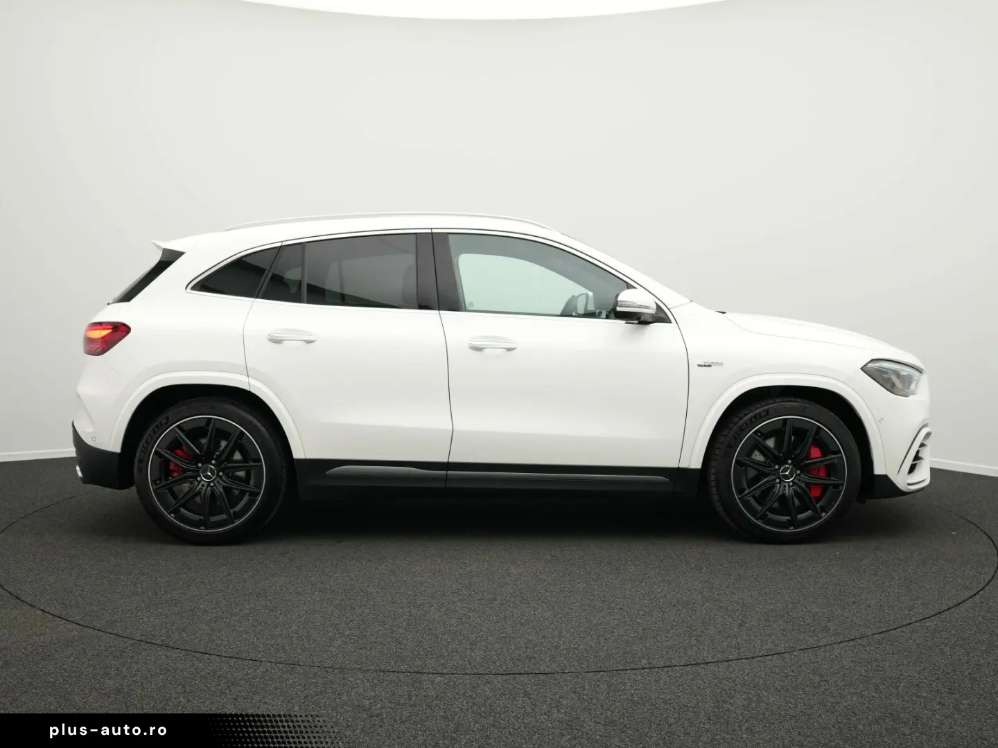 MERCEDES-BENZ GLA 45 S 4M Multi Pano Kamera 360  Burm Memo