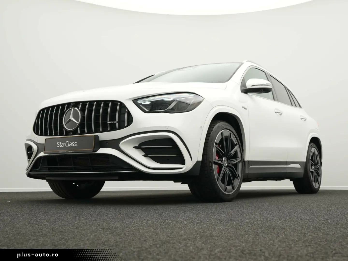 MERCEDES-BENZ GLA 45 S 4M Multi Pano Kamera 360  Burm Memo
