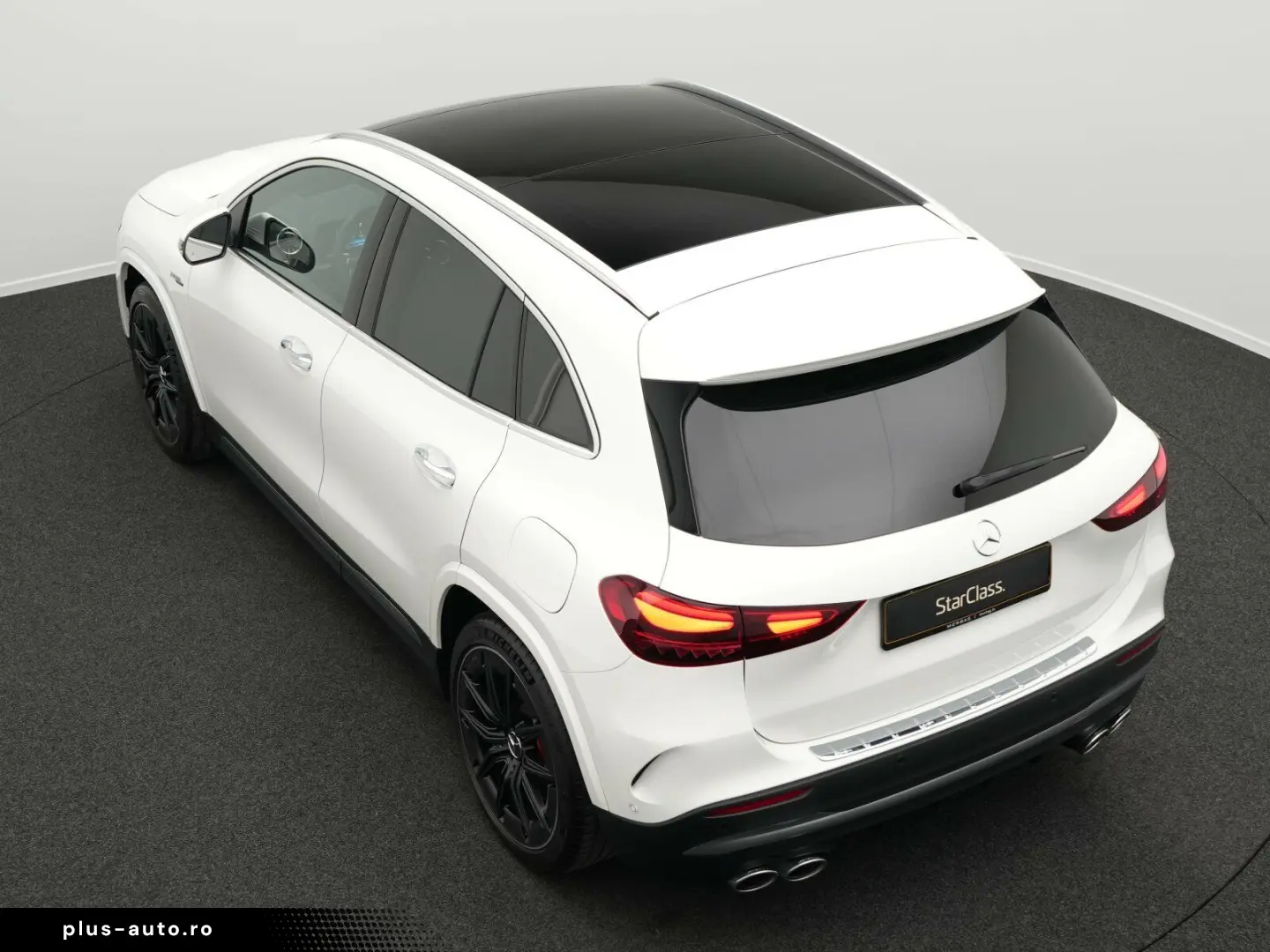 MERCEDES-BENZ GLA 45 S 4M Multi Pano Kamera 360  Burm Memo