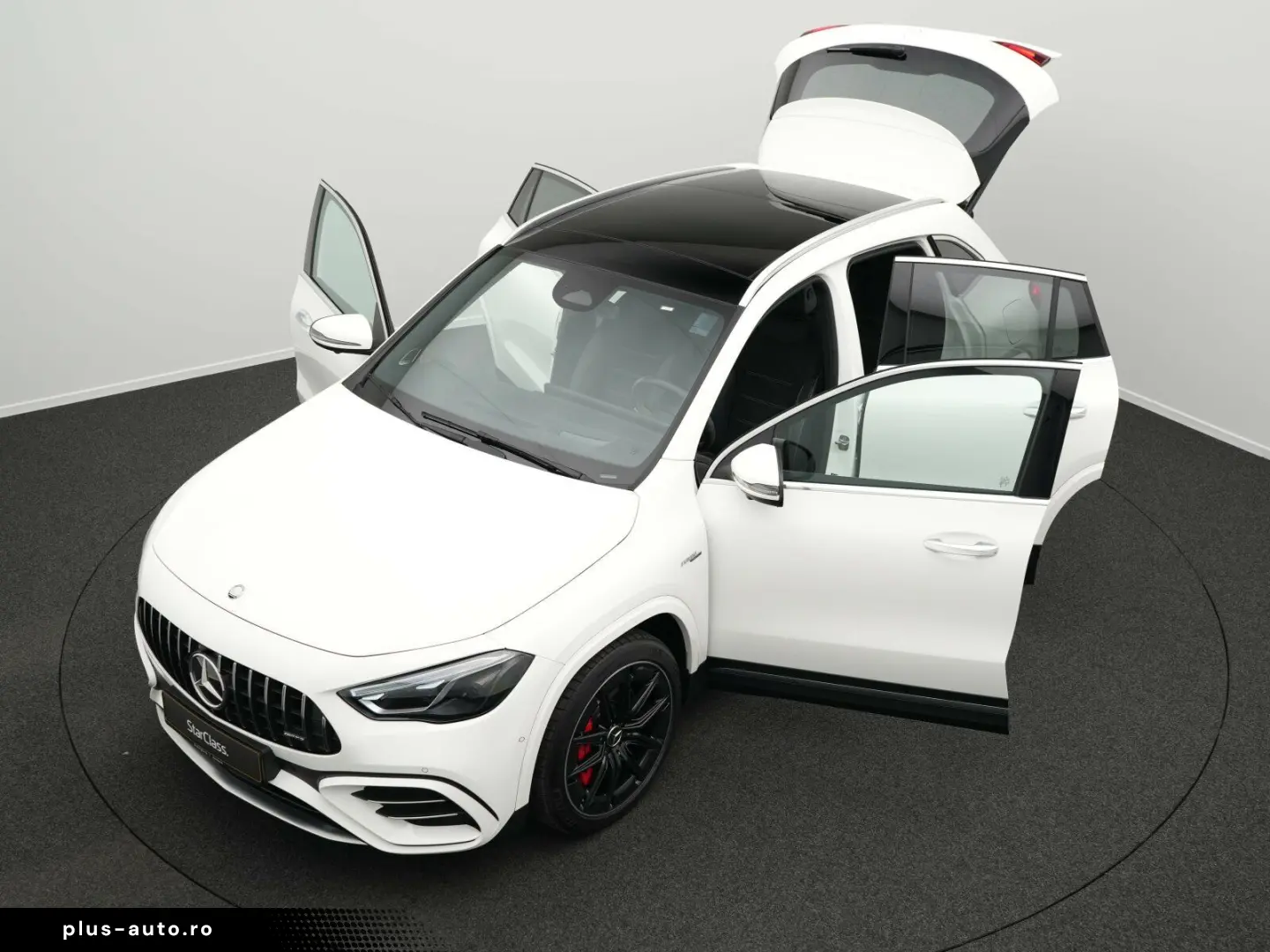 MERCEDES-BENZ GLA 45 S 4M Multi Pano Kamera 360  Burm Memo
