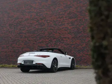 MERCEDES-BENZ SL43 AMG   Multicontour - Airscarf - Burmester