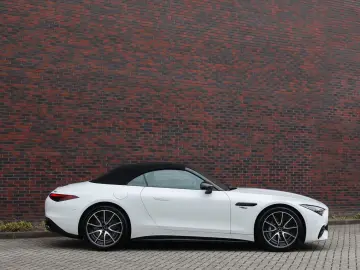 MERCEDES-BENZ SL43 AMG   Multicontour - Airscarf - Burmester