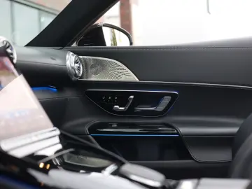 MERCEDES-BENZ SL43 AMG   Multicontour - Airscarf - Burmester